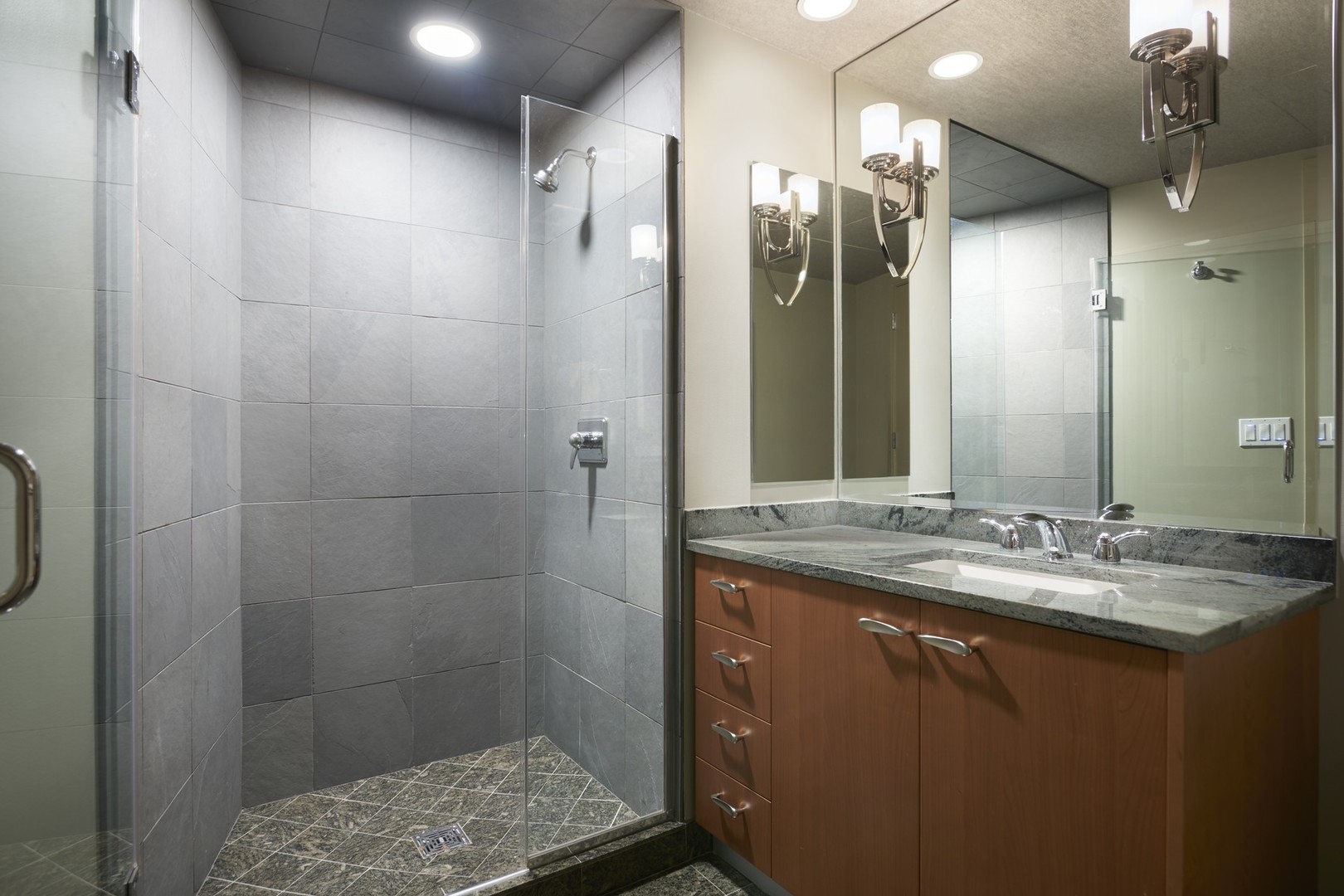 60 East Monroe Street, Unit 6801 Chicago, IL 60603 - Photo 18 of 35