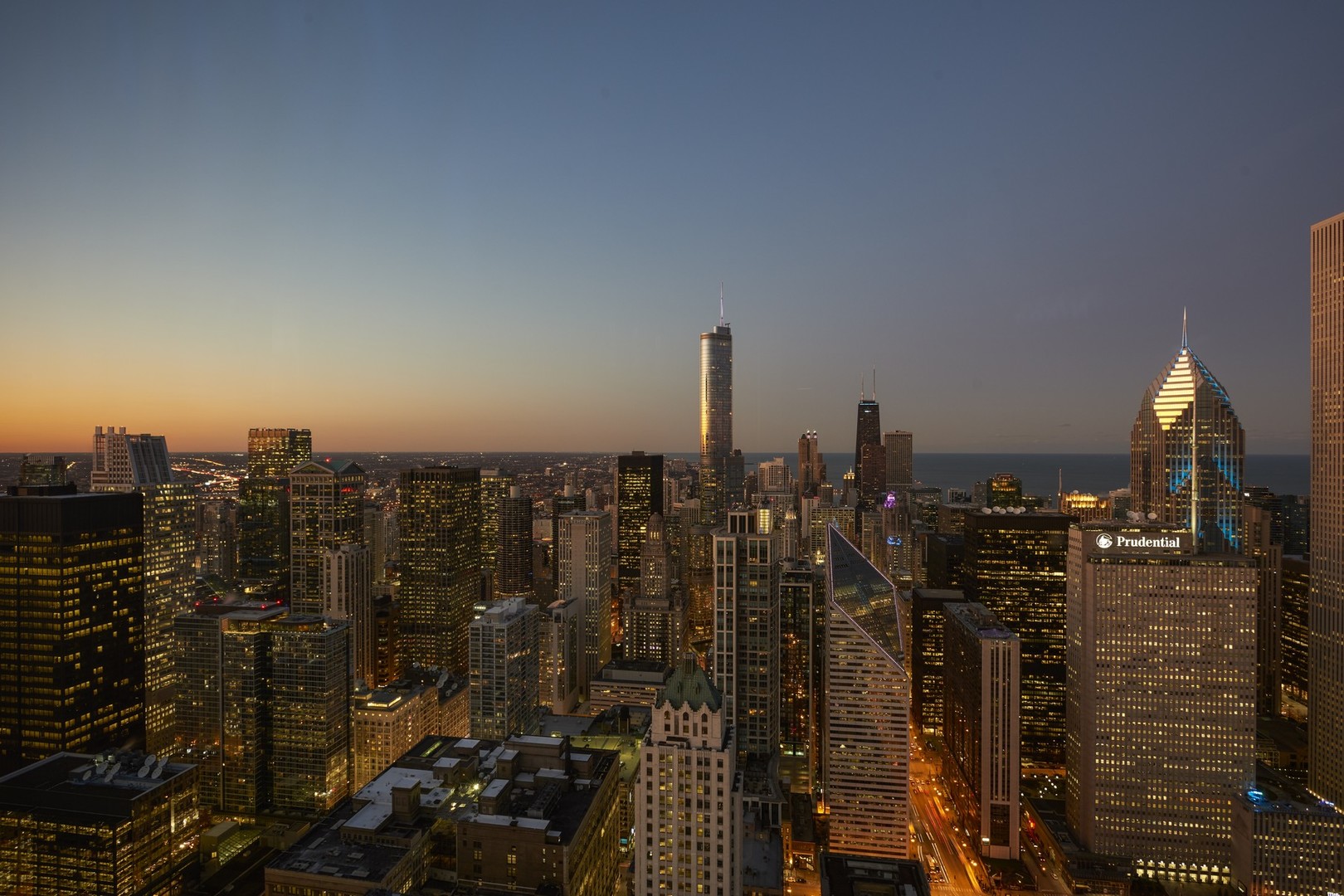 60 East Monroe Street, Unit 6801 Chicago, IL 60603 - Photo 26 of 35