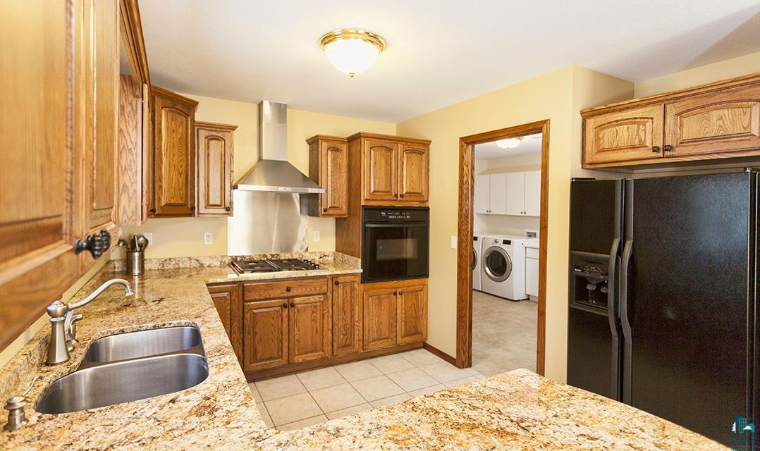 2002 MacFarlane Road Duluth, MN 55811 - Photo 8 of 24