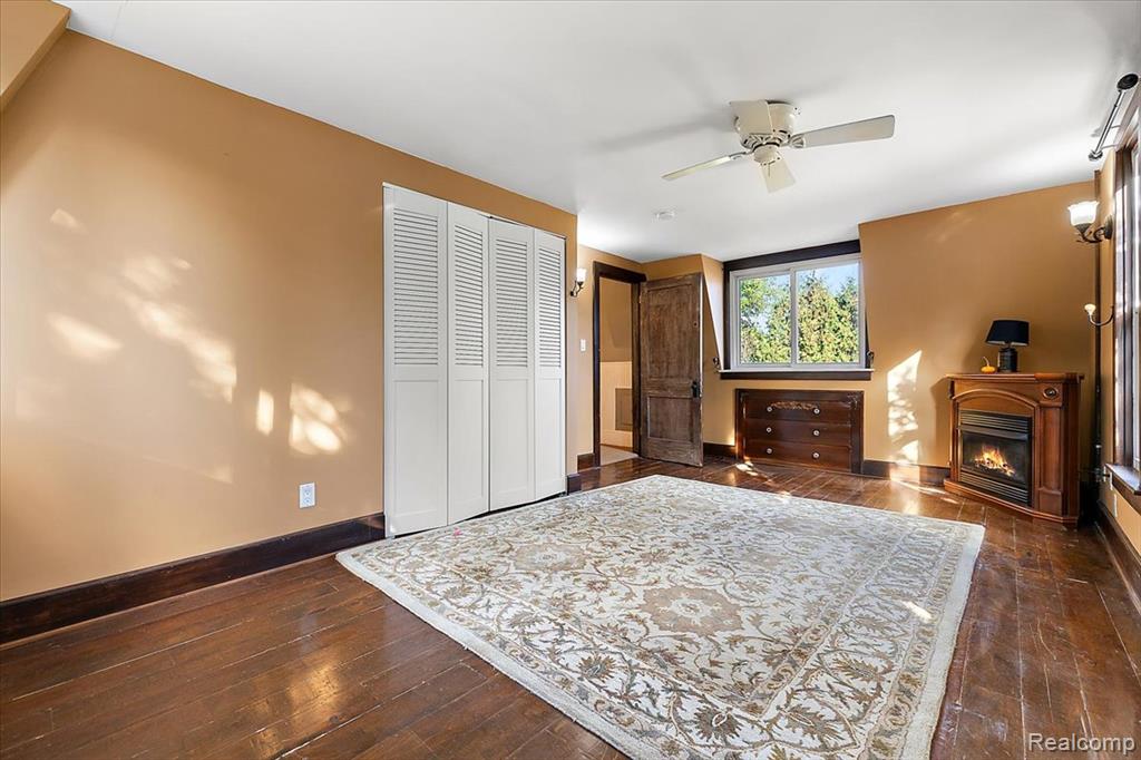 5815 Chicago Road Warren, MI 48092 - Photo 32 of 47