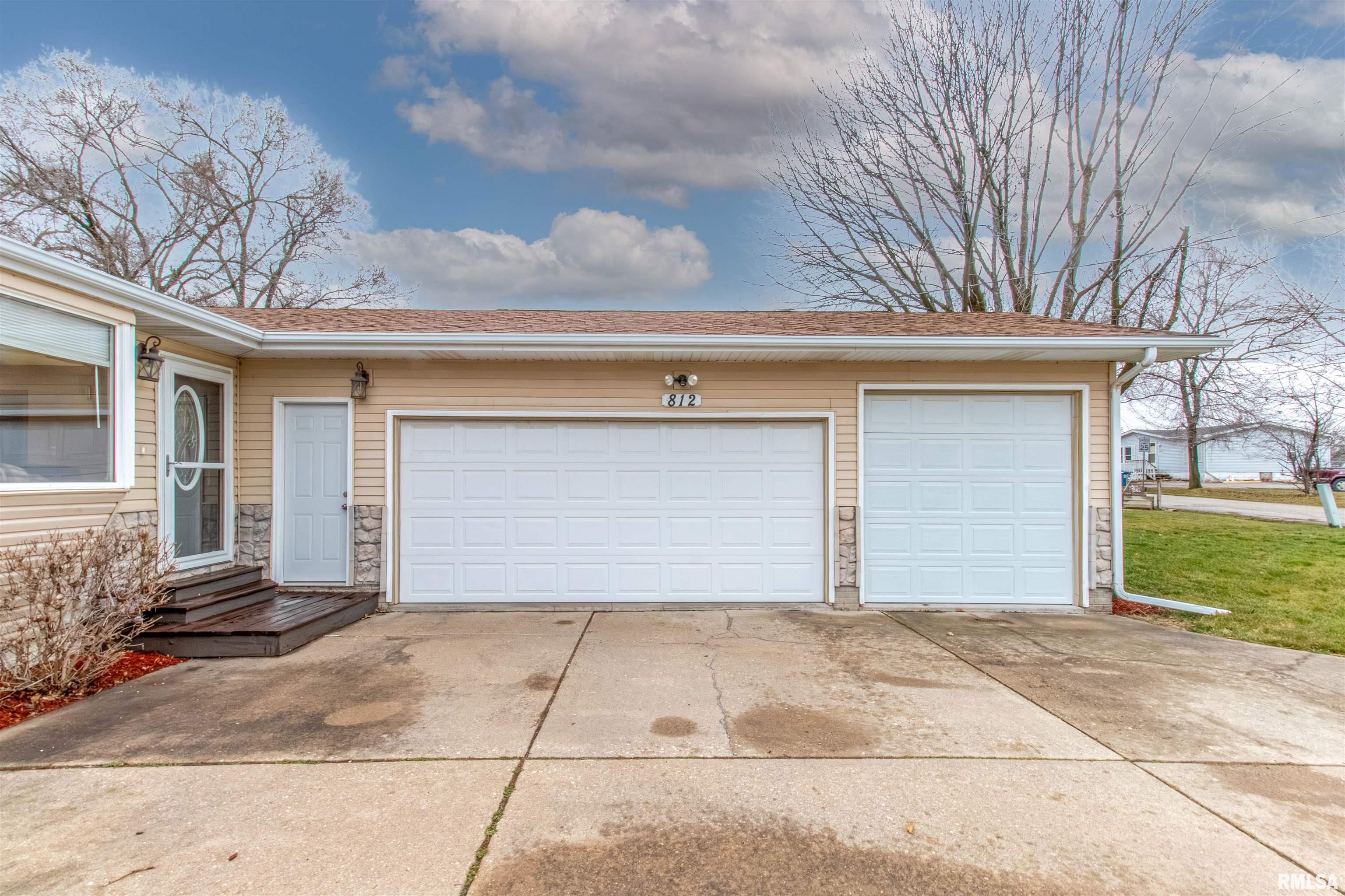 812 Hacker Street Buffalo, IA 52728 - Photo 4 of 22 Gallery Image 4