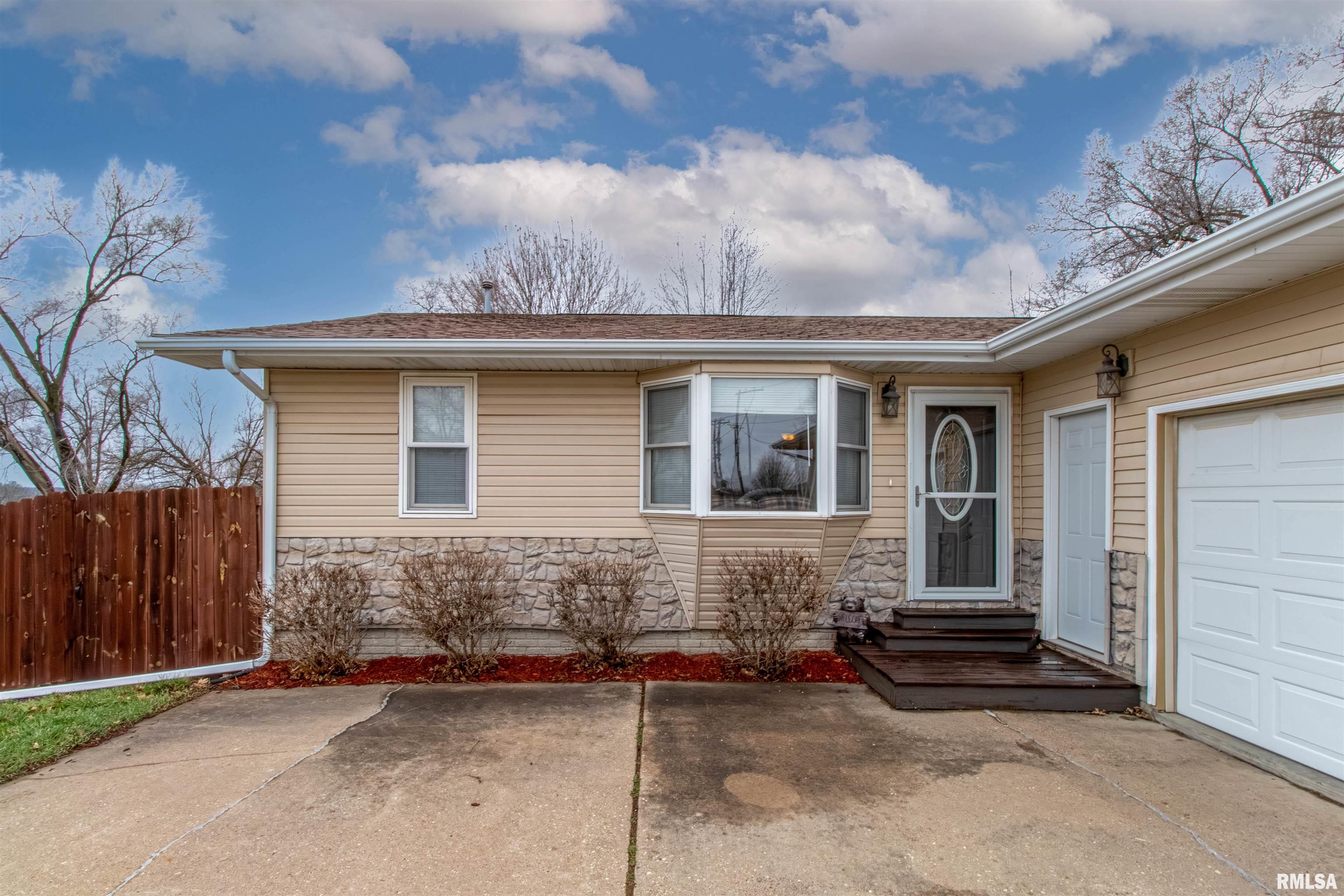 812 Hacker Street Buffalo, IA 52728 - Photo 5 of 22 Gallery Image 5