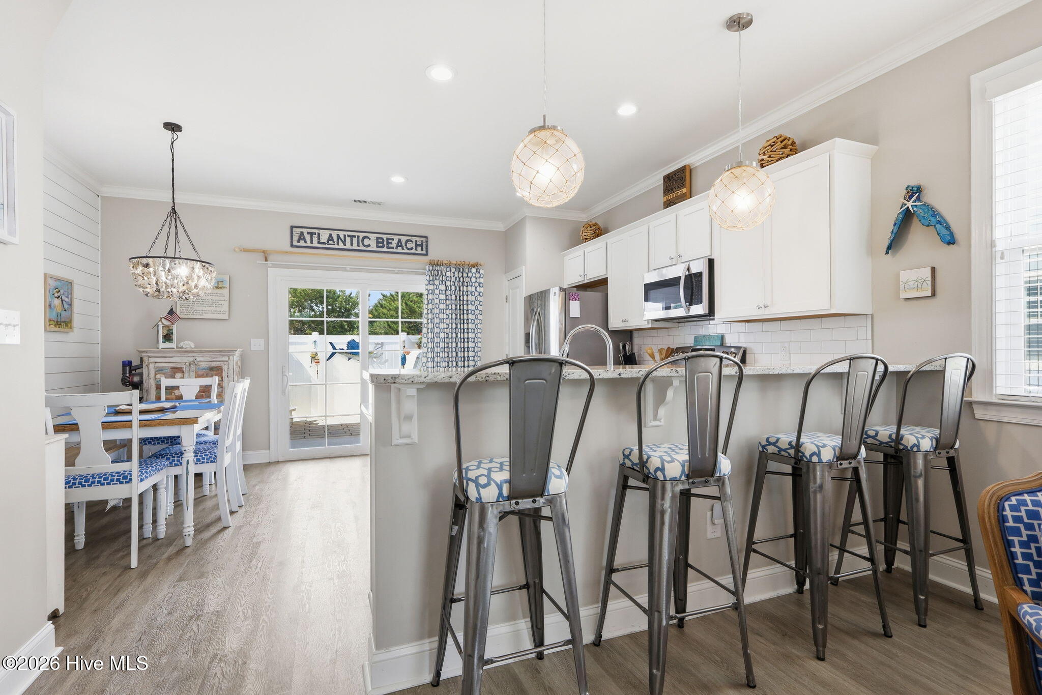 2800 West Fort Macon Road, Unit 52 Atlantic Beach, NC 28512 - Photo 5 of 46 Eat in Kitchen & Breakfast Bar