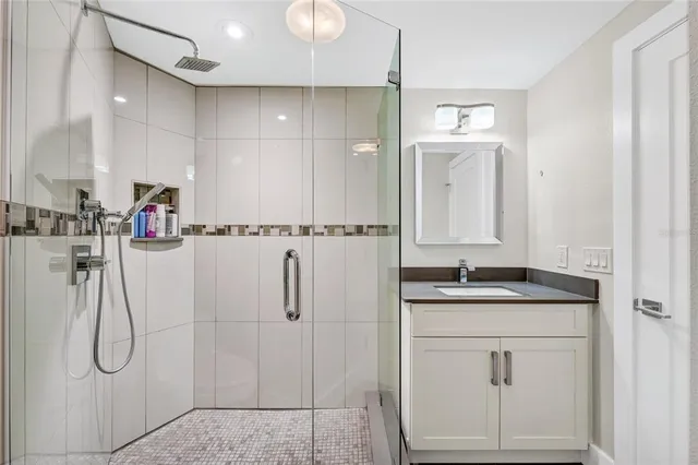 $1,595,000 | 8922 Bay Cove Court, Orlando, FL 32819