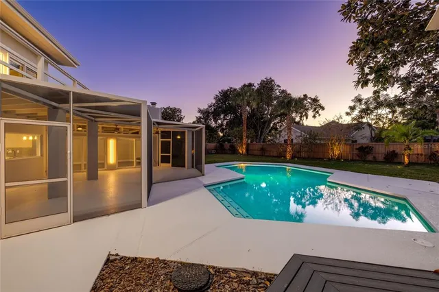 $1,595,000 | 8922 Bay Cove Court, Orlando, FL 32819