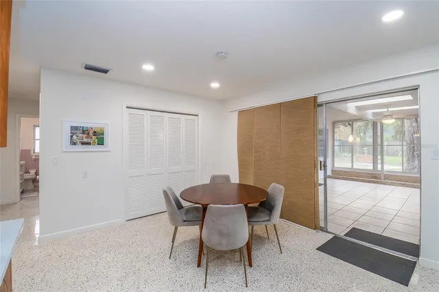 $1,800 | 725 Wilson Avenue, Lakeland, FL 33801