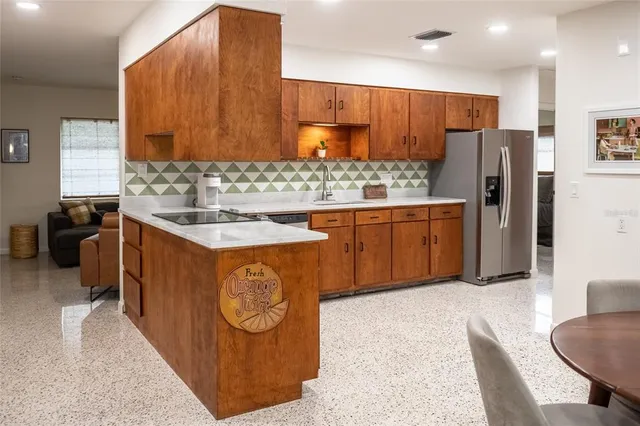 $1,800 | 725 Wilson Avenue, Lakeland, FL 33801