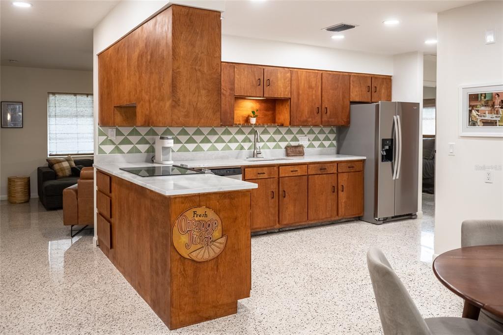 725 Wilson Avenue Lakeland, FL 33801 - Photo 7 of 15