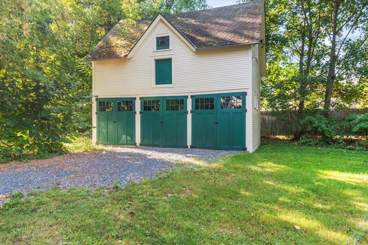 115 Grandview Street Bennington, VT 05201 - Photo 4 of 34 Gallery Image 4