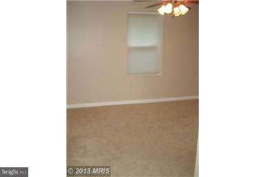 251 Delicious Road Linden, VA 22642 - Photo 18 of 27 a picture of a room
