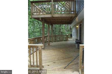 251 Delicious Road Linden, VA 22642 - Photo 22 of 27 a picture of a table and chair