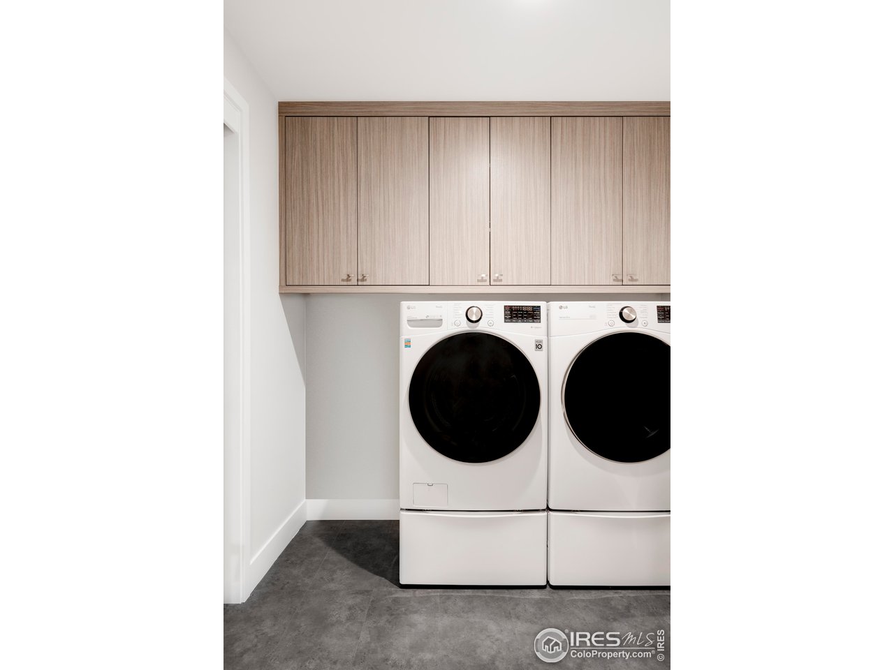 2718 Pine Street, Unit 202 Boulder, CO 80302 - Photo 30 of 33 Spacious laundry room w/full size w/d