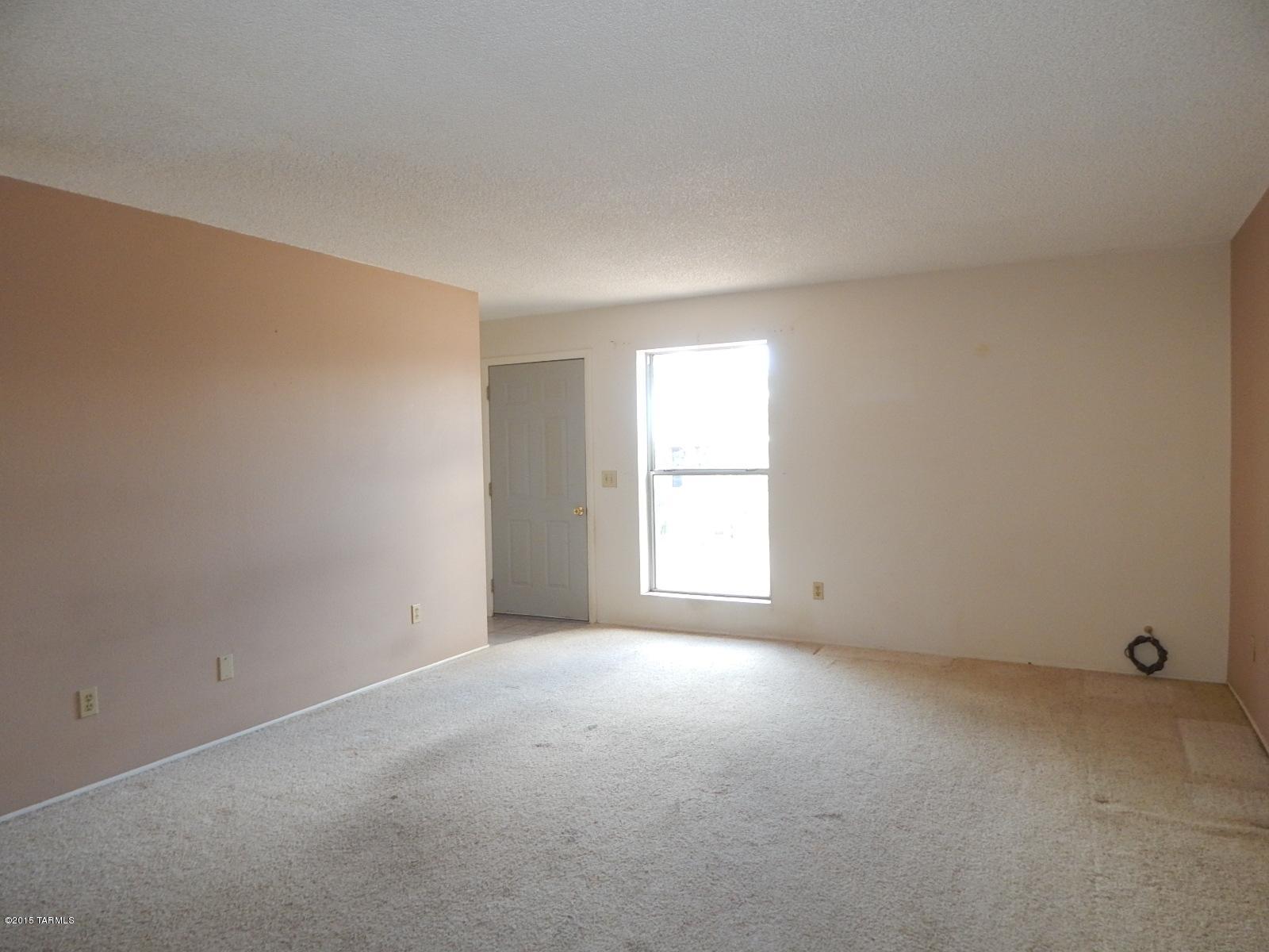 7530 North Rae Avenue Tucson, AZ 85741 - Photo 2 of 20