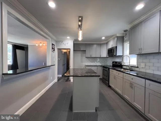 $392,000 | 2810 Green Street, Claymont, DE 19703