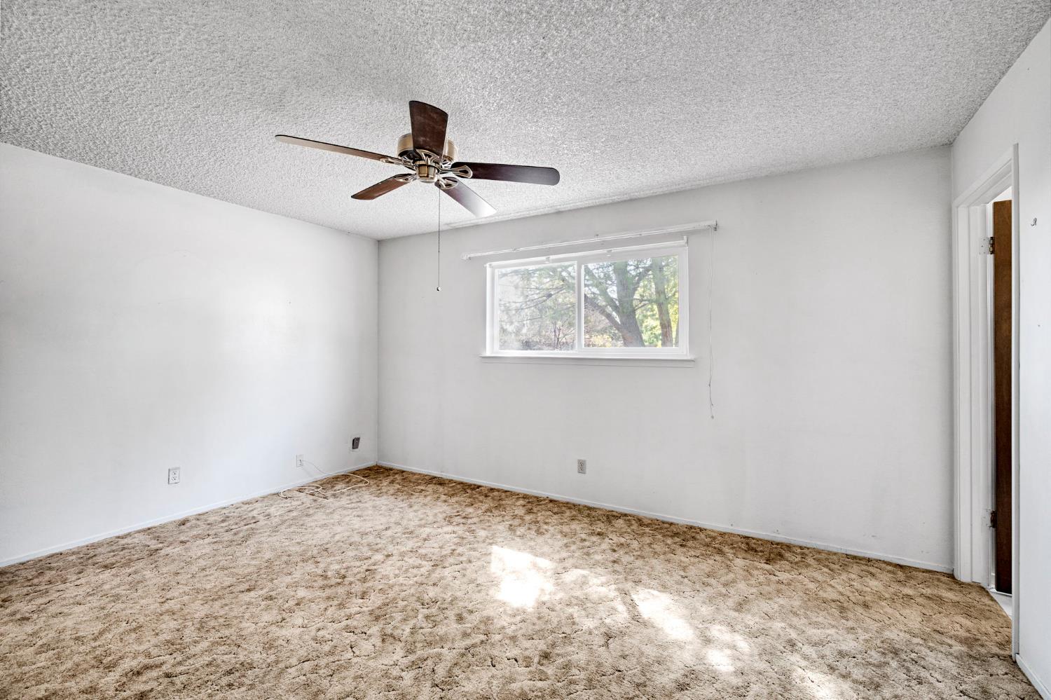 41210 Ave 14 1/2 Madera, CA 93636 - Photo 20 of 42