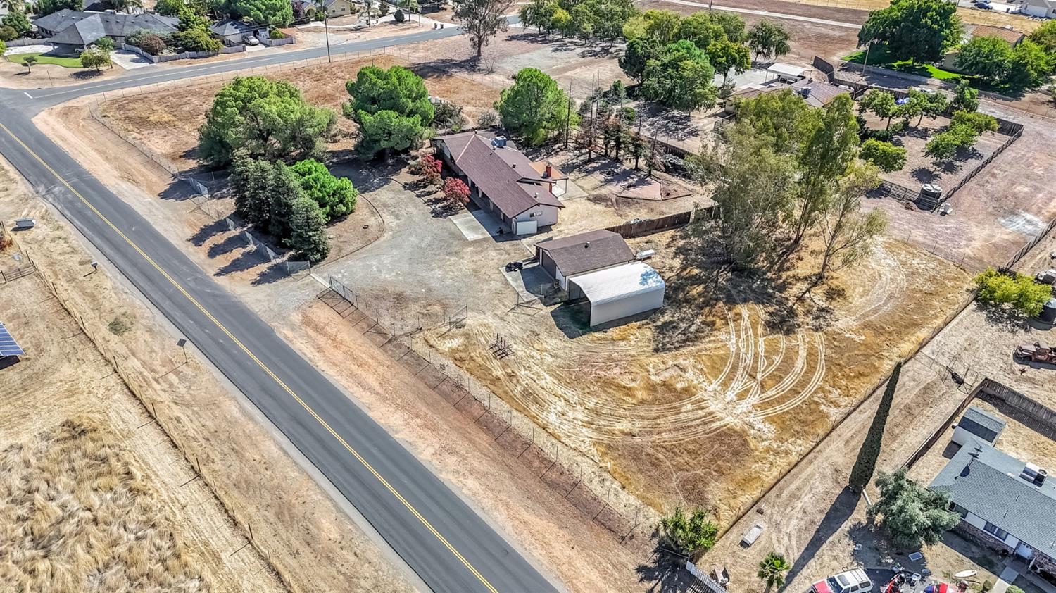 41210 Ave 14 1/2 Madera, CA 93636 - Photo 29 of 42