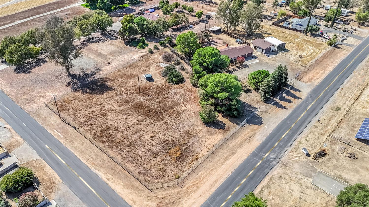 41210 Ave 14 1/2 Madera, CA 93636 - Photo 32 of 42