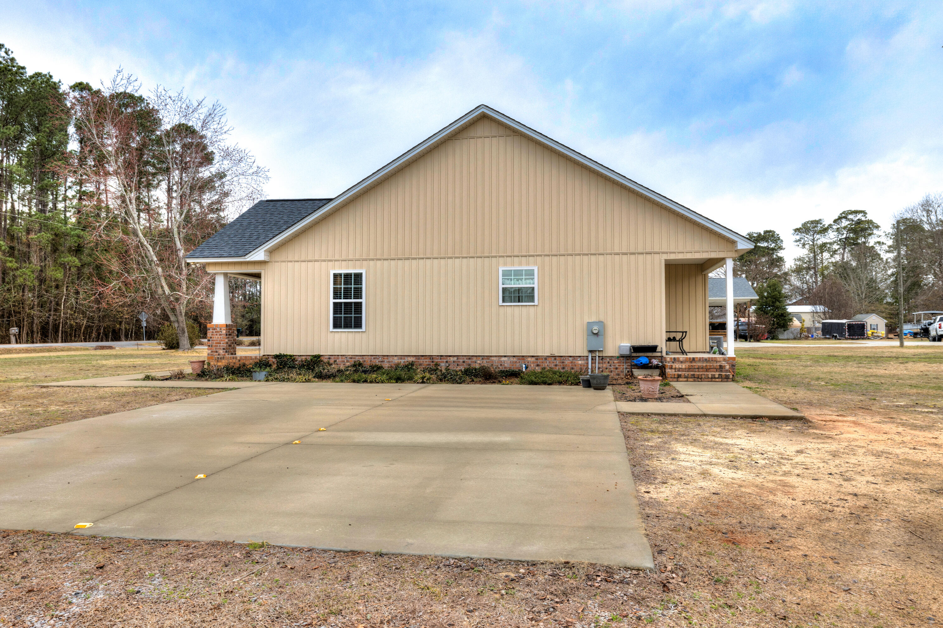 1824 Camp Shelor Road Manning, SC 29102 - Photo 4 of 44 06