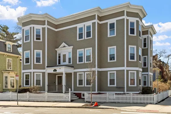 $4,500 | 1590 Cambridge Street, Unit 6, Cambridge, MA 02138