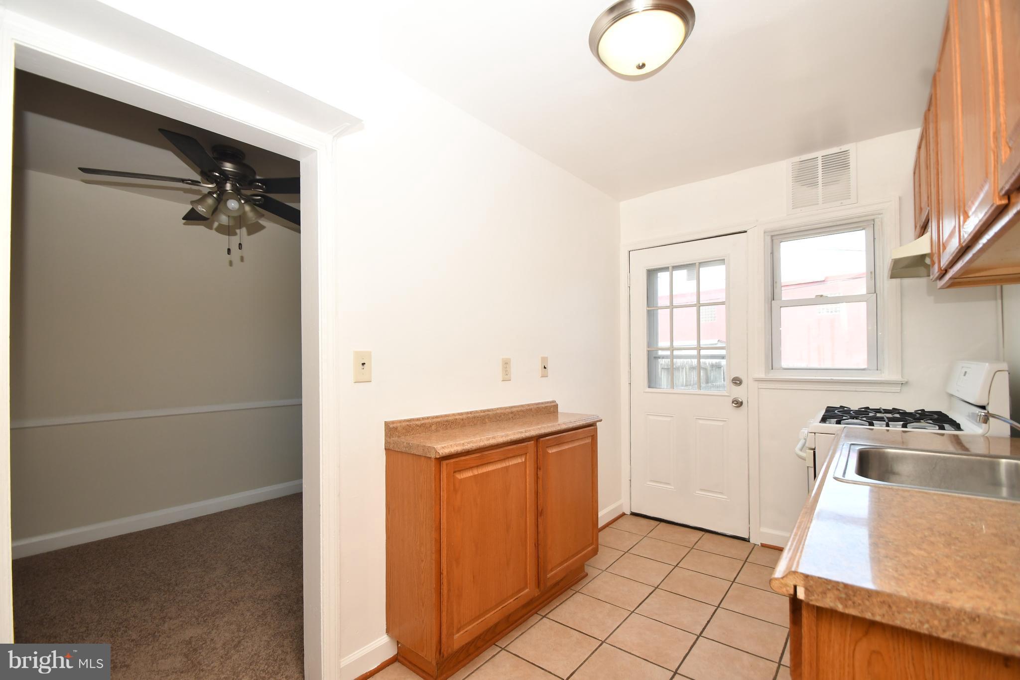 17 South Hawthorne Road Baltimore, MD 21220 - Photo 10 of 30 Kitchen