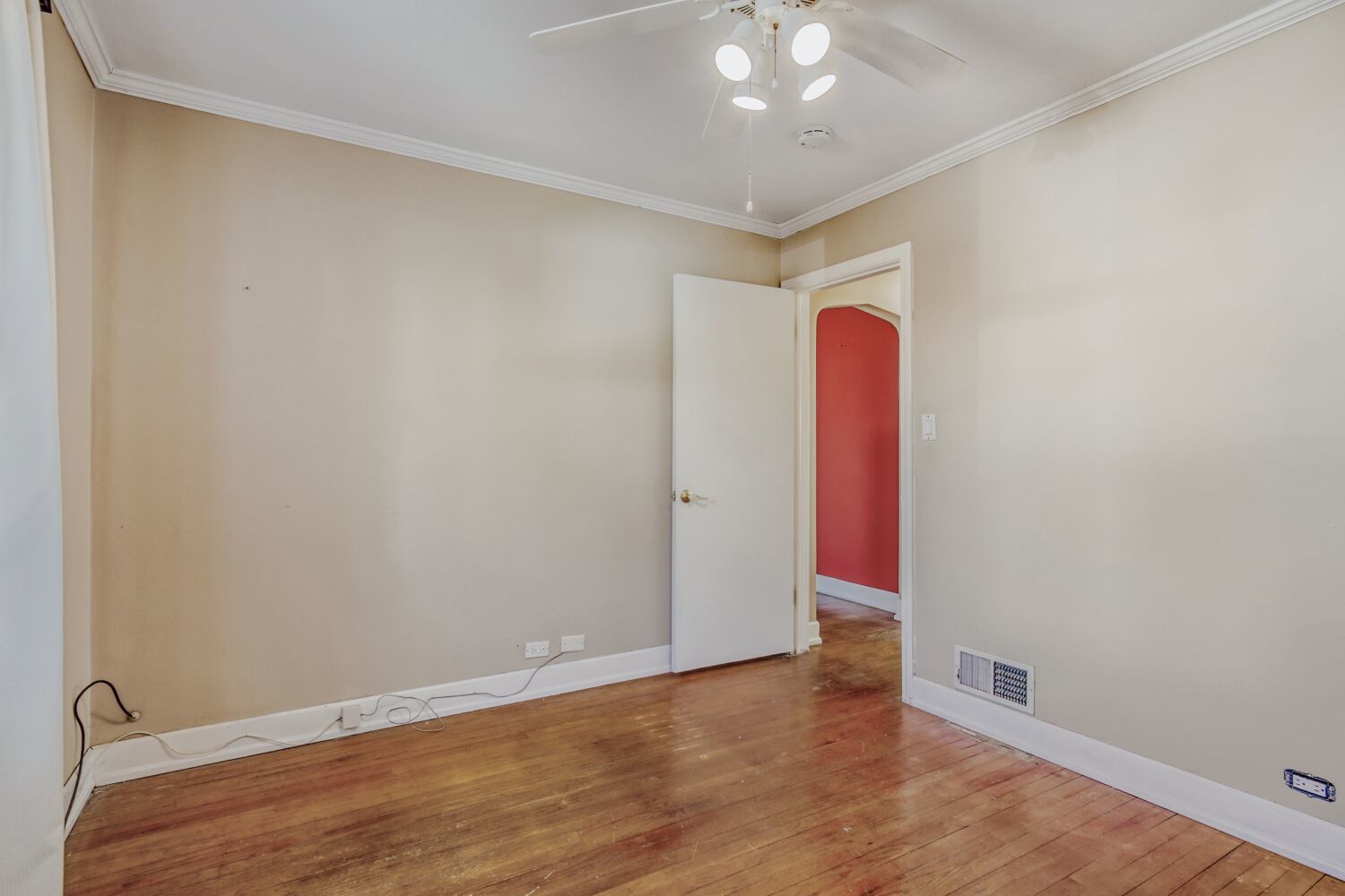 3659 Madison Street Lansing, IL 60438 - Photo 15 of 28 wooden floor in an empty room