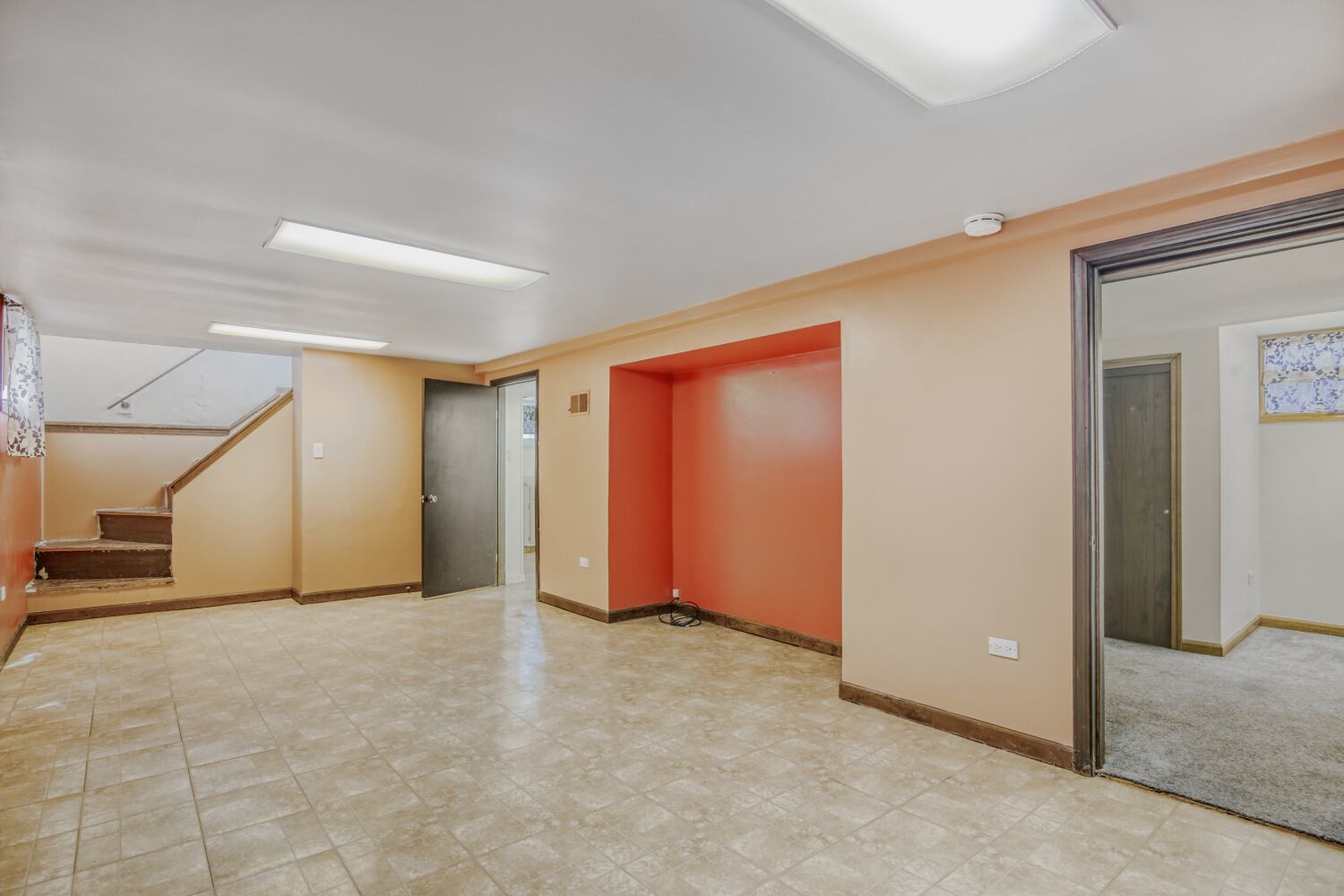 3659 Madison Street Lansing, IL 60438 - Photo 21 of 28 a view of an empty room