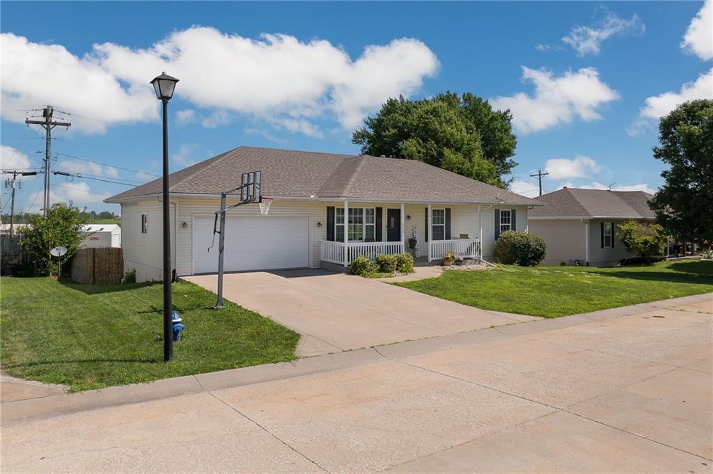 714 Harris Lane Cameron, MO 64429 - Photo 2 of 36