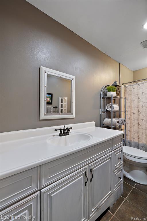 1232 Avon Manor Road Rochester Hills, MI 48307 - Photo 18 of 45