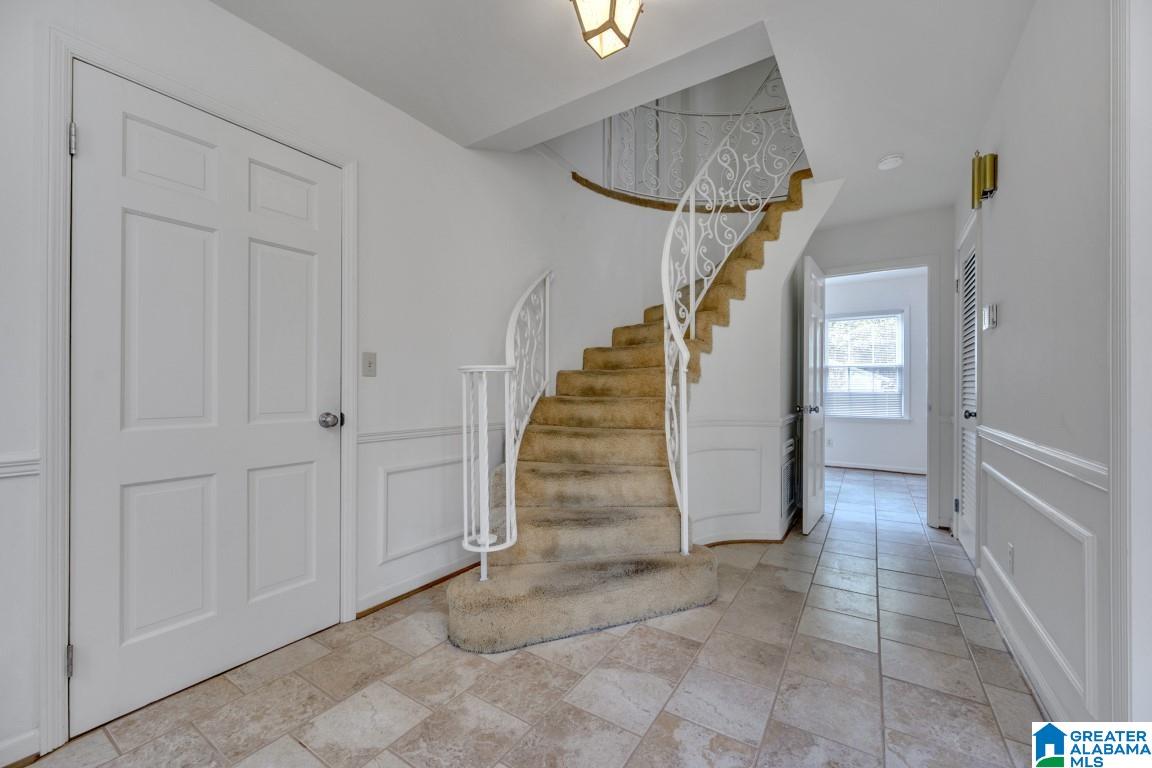 2937 Green Valley Road Birmingham, AL 35243 - Photo 15 of 34