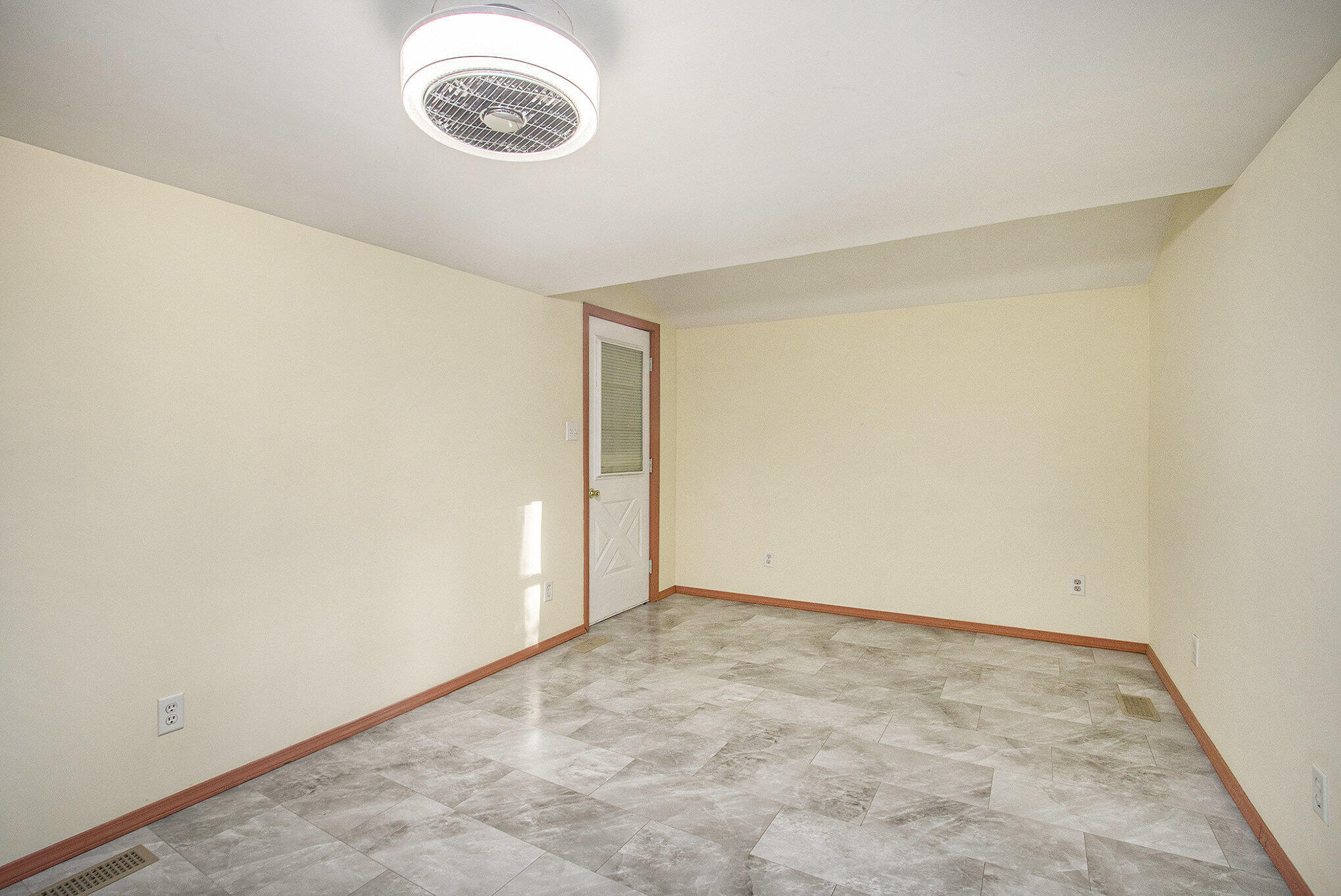 955 54th Street Pullman, MI 49450 - Photo 13 of 22 014_file_756