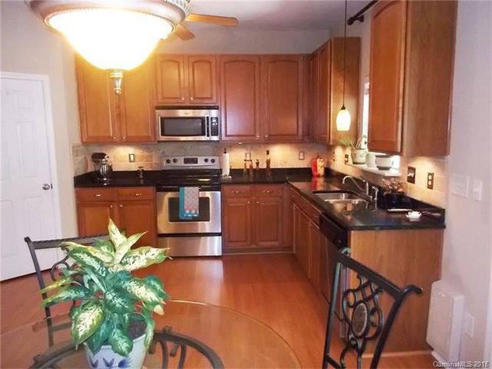 1155 Spicewood Pines Road, Unit 20 Fort Mill, SC 29708 - Photo 6 of 11