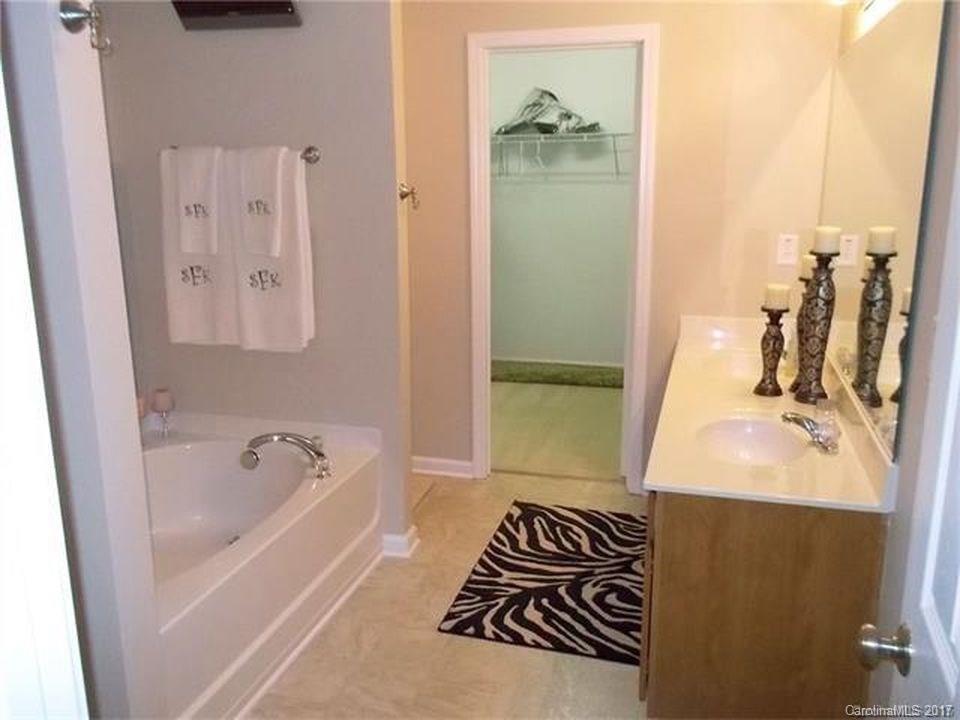 1155 Spicewood Pines Road, Unit 20 Fort Mill, SC 29708 - Photo 8 of 11
