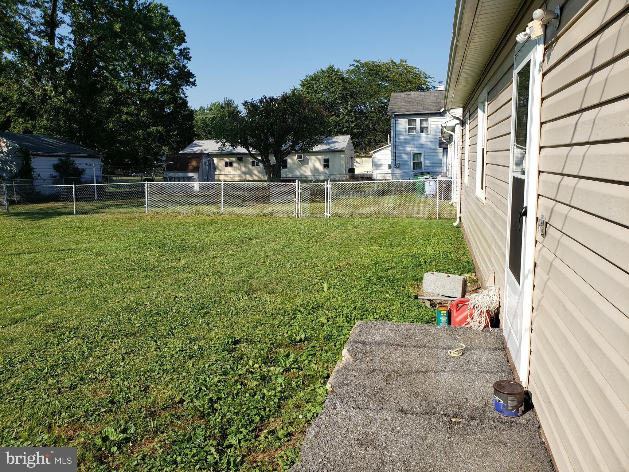 322 Baltimore Street Aberdeen, MD 21001 - Photo 8 of 19 Rear fenced yard