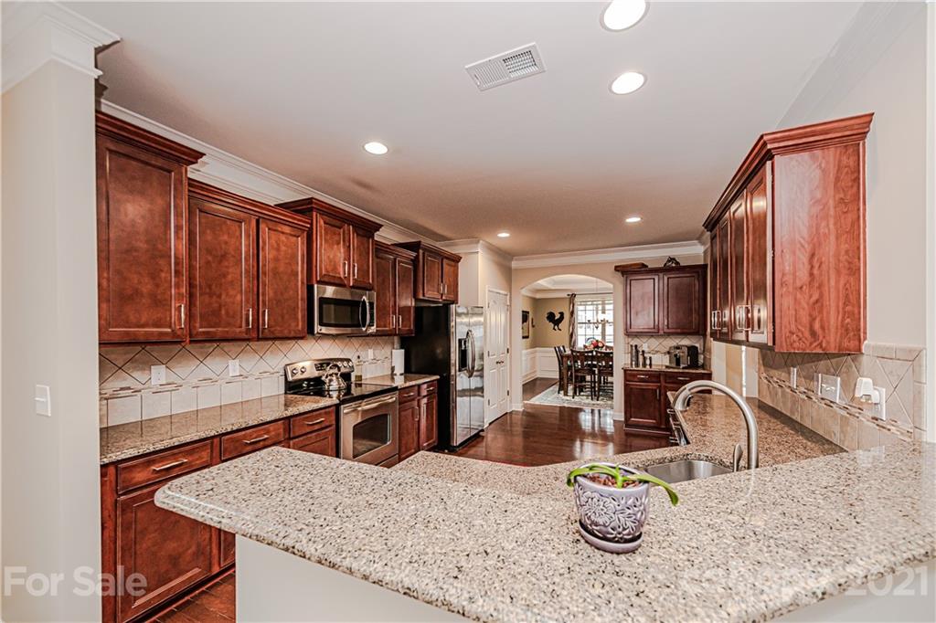 11833 Kimberfield Road Matthews, NC 28105 - Photo 11 of 43 Gallery Image 11