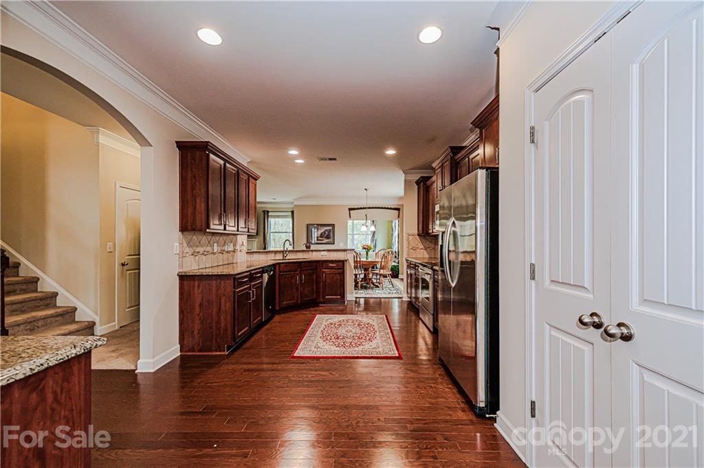 11833 Kimberfield Road Matthews, NC 28105 - Photo 4 of 43 Gallery Image 4