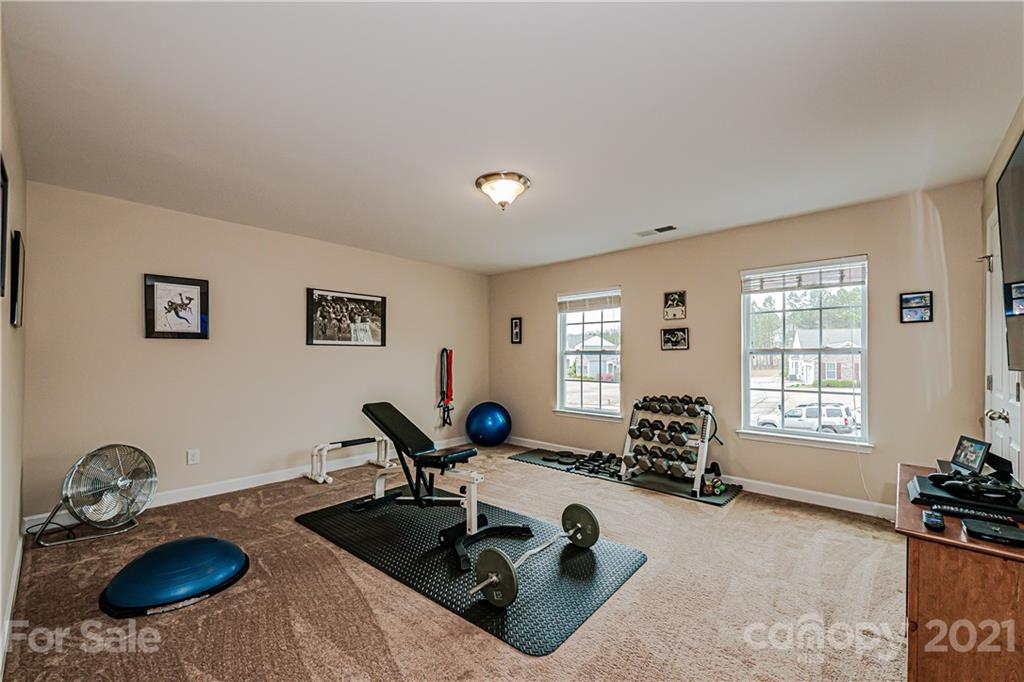 11833 Kimberfield Road Matthews, NC 28105 - Photo 31 of 43 Gallery Image 31