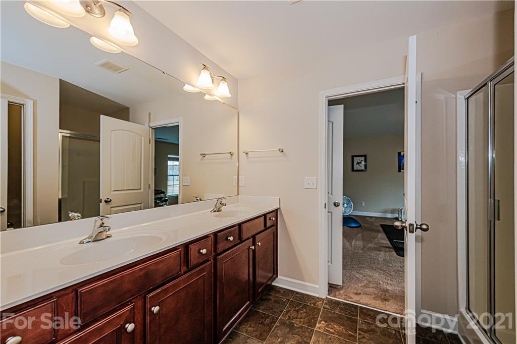 11833 Kimberfield Road Matthews, NC 28105 - Photo 32 of 43 Gallery Image 32