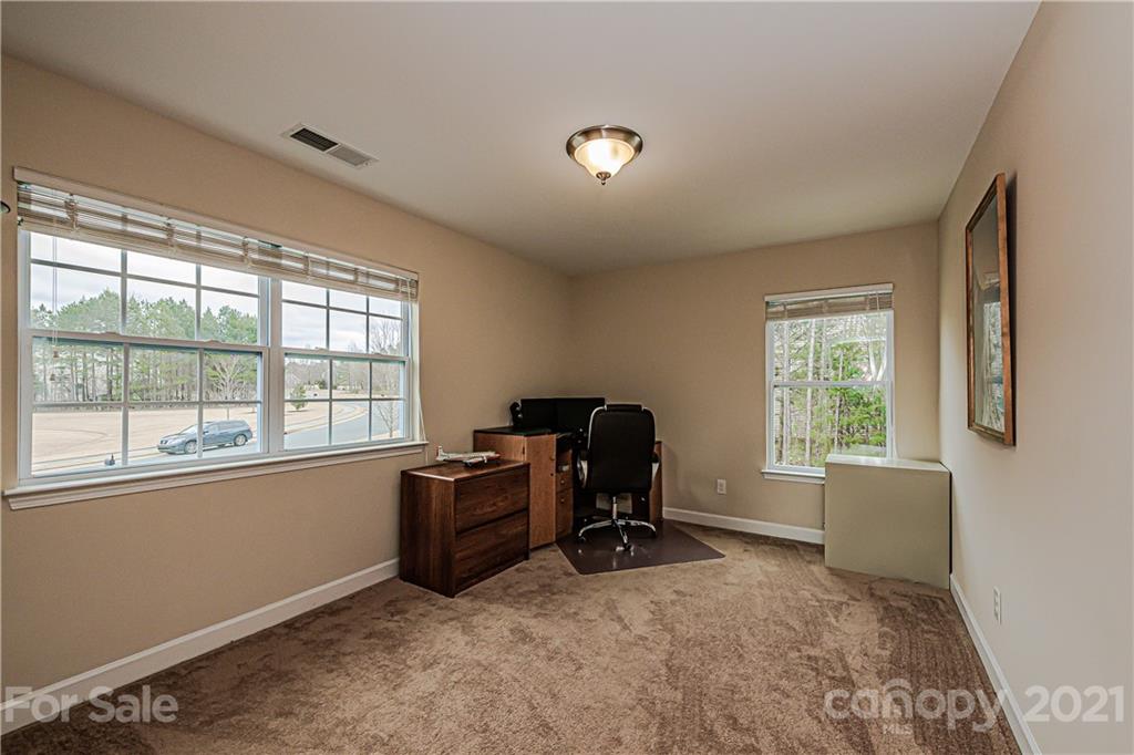 11833 Kimberfield Road Matthews, NC 28105 - Photo 33 of 43 Gallery Image 33