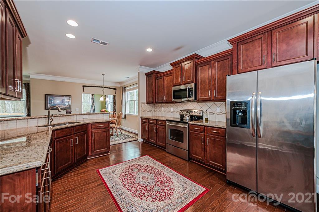 11833 Kimberfield Road Matthews, NC 28105 - Photo 9 of 43 Gallery Image 9