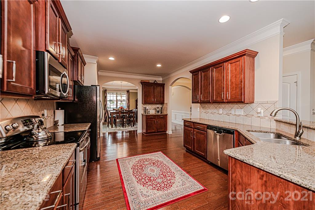 11833 Kimberfield Road Matthews, NC 28105 - Photo 10 of 43 Gallery Image 10