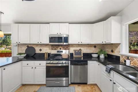 $749,999 | 3916 South 374th Street, Auburn, WA 98001