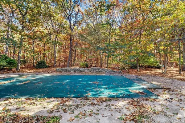 $799,000 | 34 Andys Lane, Eastport, NY 11941