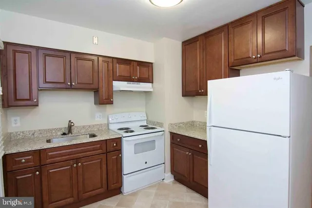 $2,900 | 5161 7th Street Northeast, Washington, DC 20011