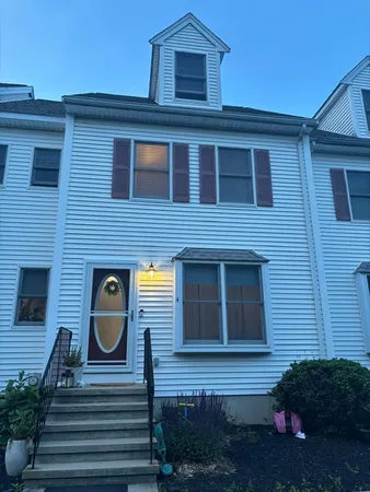 $3,000 | 955 Pleasant Street, Unit 4, Weymouth, MA 02189