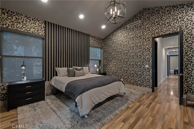 $1,599,000 | 17929 Martha Street, Encino, CA 91316