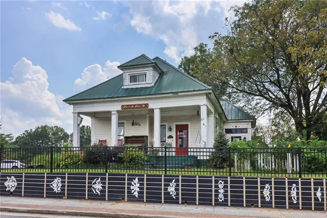 $375,000 | 1178 Carla Joe Drive Southwest, Lilburn, GA 30047