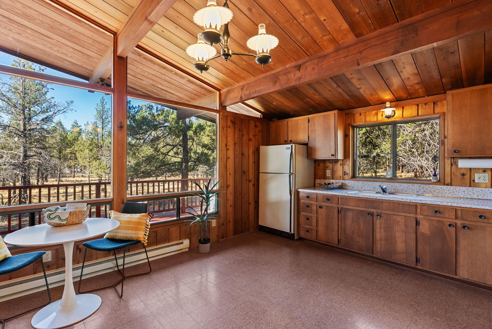 16091 Old Juniper Road Sisters, OR 97759 - Photo 11 of 37 16091 Old Juniper Rd, Sisters, OR 97759