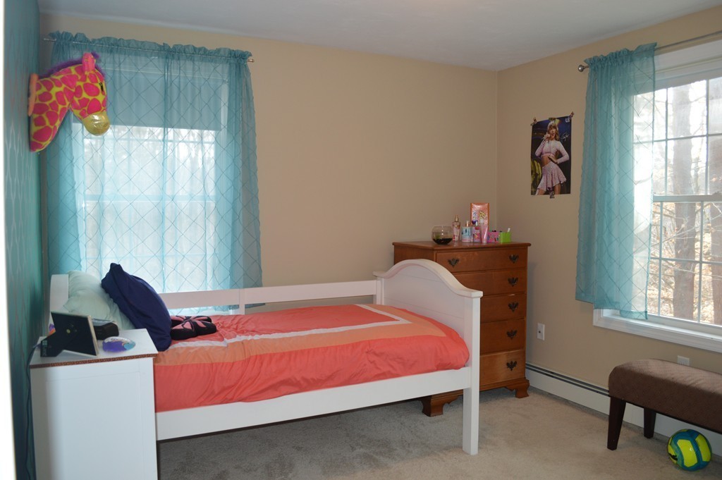 29 Holly Road Norton, MA 02766 - Photo 8 of 18 Gallery Image 8