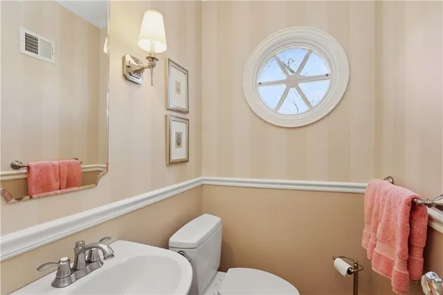 $1,725,000 | 3223 West 67th Street, Mission Hills, KS 66208