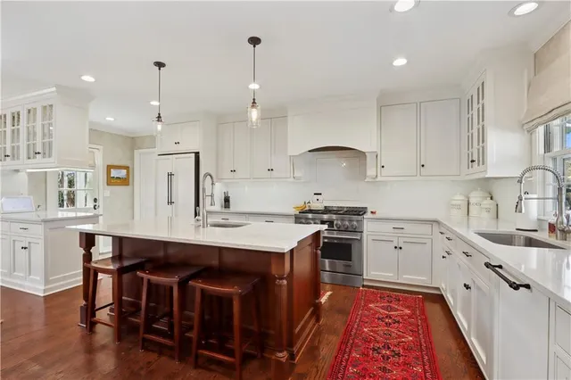 $1,725,000 | 3223 West 67th Street, Mission Hills, KS 66208